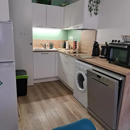 Apartment Calme Et Idealement Situe